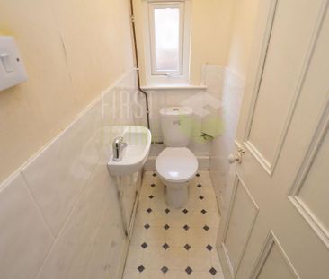 4 bedroom terraced house to rent - Photo 2