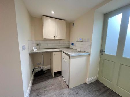 3 bedroom detached house to rent - Photo 5