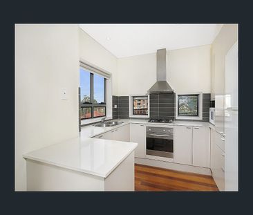 11/46 Bourke Street, Wollongong, NSW 2500 - Photo 3