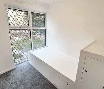 3 bedroom end of terrace house to rent - Photo 5