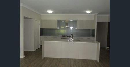 Perfect Family Home - Photo 3