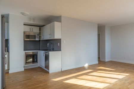 99 Tyndall Avenue - Photo 4
