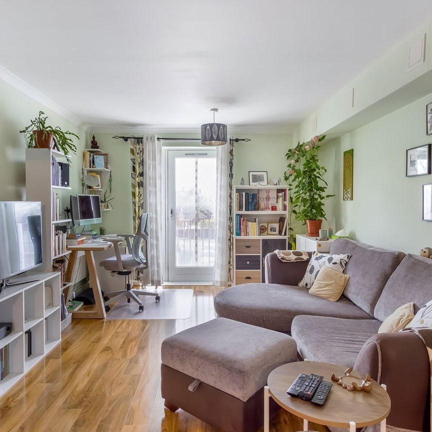 1 Bed Flat, Academia Way, N17 - Photo 1