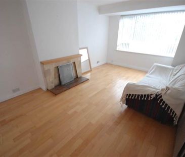 17 Springhill Avenue, Bangor, BT20 3NT - Photo 4