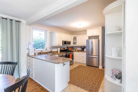 For Lease - 32 Briar Dale Boulevard, Toronto, Ontario - Photo 3