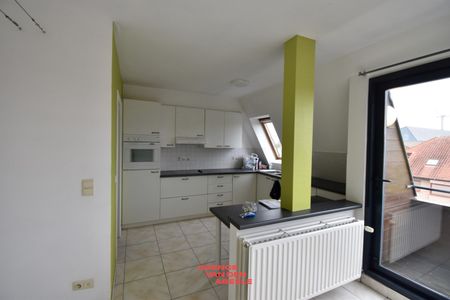 Zeer lichtrijk appartement met 2 slaapkamers en terras - Photo 5