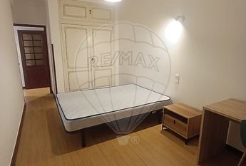 Apartamento T4 em Coimbra