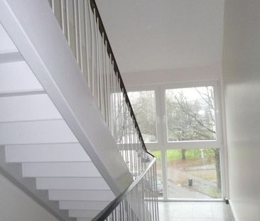 Schöne 3 Zimmerwohnung im Herzen von Schönebeck mit großzügigem Balkon - Photo 1