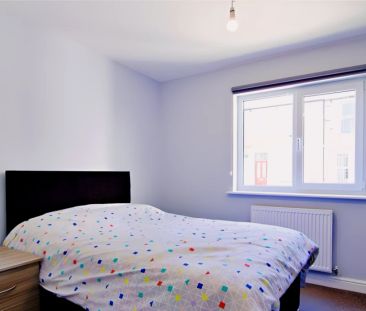 2 Bed 2 Bath - Photo 3