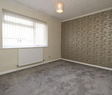 4 bedroom detached house to rent - Photo 3