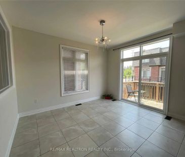 Detached Home For Lease | W9048796 - Photo 3