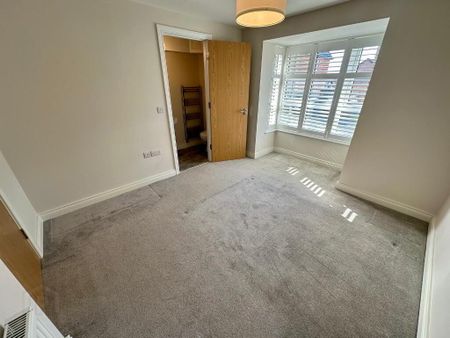 73 Ballyveigh Crescent, Antrim, BT41 2FL - Photo 2