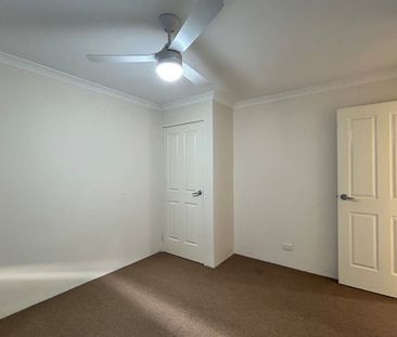 COMFORTABLE & CONVENIENT LIVING IN EAST BUNBURY - Photo 6