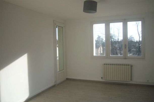 Location Appartement 3 pièces 59m² ROMANS SUR ISERE 26100 - Photo 1