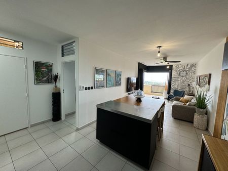 A LOUER - Sainte-Marie - Appartement T2 meublé de standing avec terrasse et vue mer - Photo 5