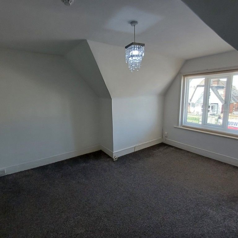 Christchurch Road, Bournemouth - Photo 1