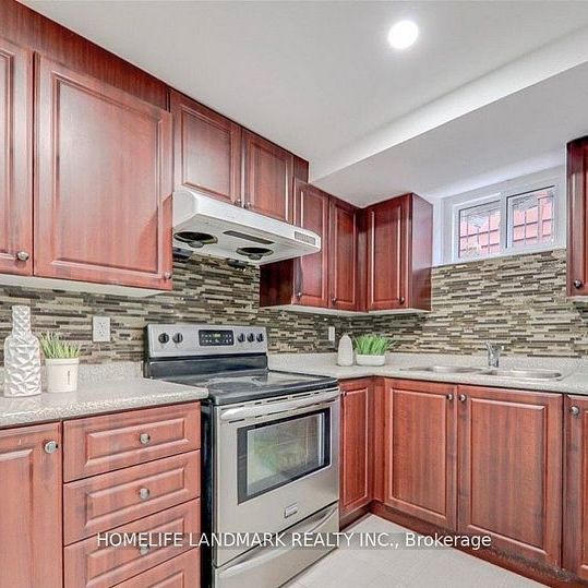 For Lease - 1336 Pharmacy Avenue, Toronto, Ontario - Photo 1