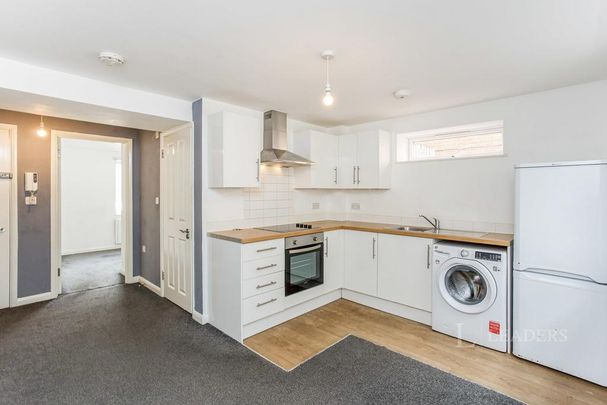 1 bedroom flat to rent - Photo 1