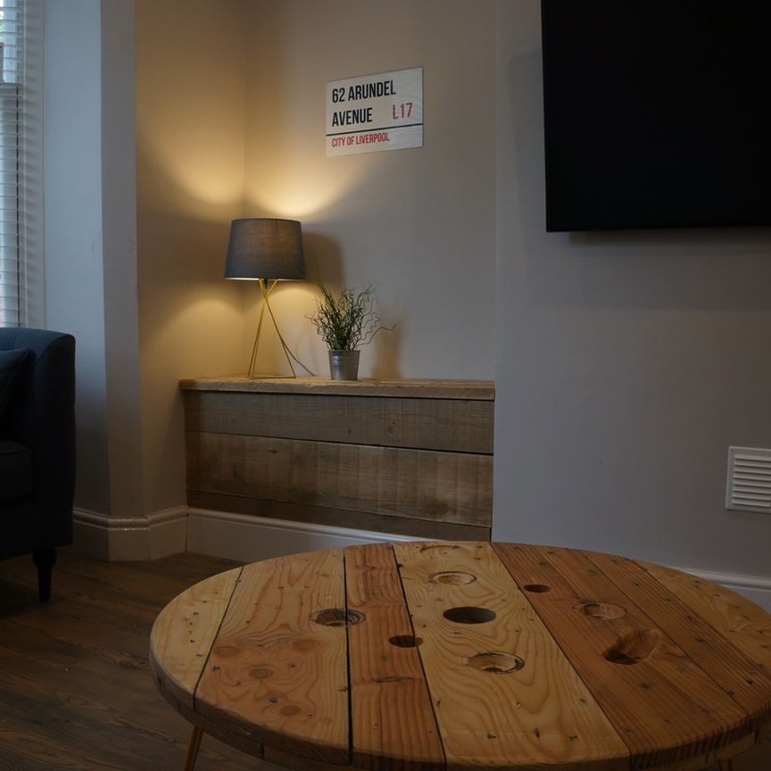 6 Bed Terraced House, Arundel Avenue, L17 - Photo 1