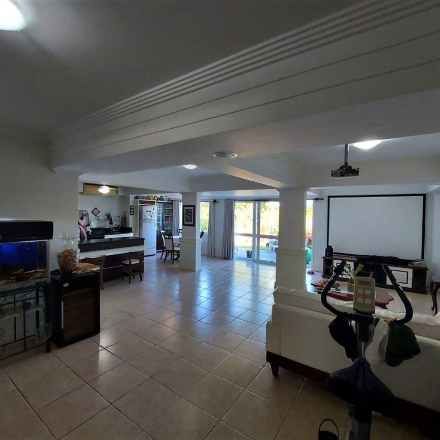 Casa com 5 quartos e 485m² para alugar em João Paulo, Florianópolis. - Photo 1