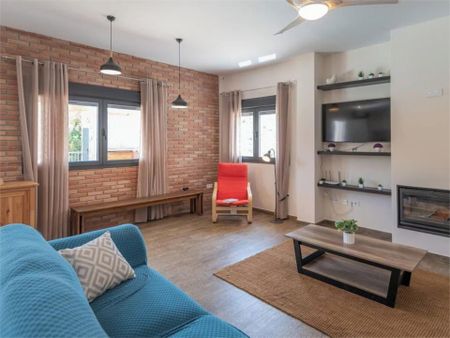 Casa o chalet de alquiler en Calle Carretera, 19, Arenas - Photo 4