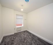 2 bed Flat for Rent - Photo 1