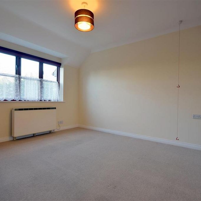 2 bedroom retirement property to rent - Photo 1