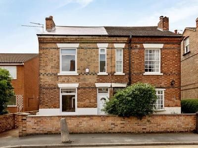 4 Bed - Mona Street, Nottingham - Photo 1