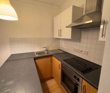 1 bedroom apartment to rent - Photo 2