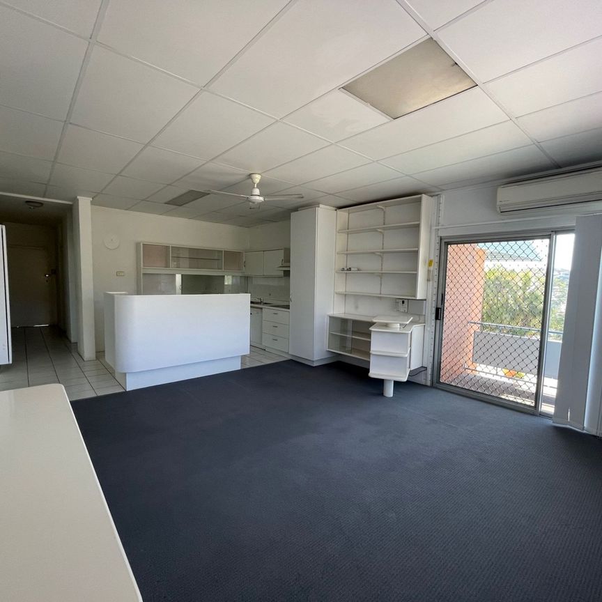 6/2 Victoria Street, Townsville City - Photo 1