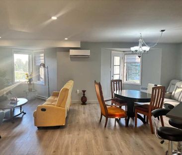 Condo 4 1/2 locatif moderne avec ascenseur - Photo 2