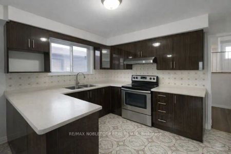 7899 Martin Grove Road #Upper - Photo 3