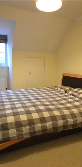 Angus Close, Wokingham Angus Close, Wokingham - Photo 2