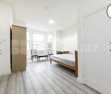 Studio Flat, Dean Road, NW2 - Photo 1