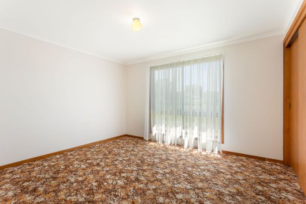 For Lease – Top Level of this 3-Bedroom Home in Prime Location - Photo 1