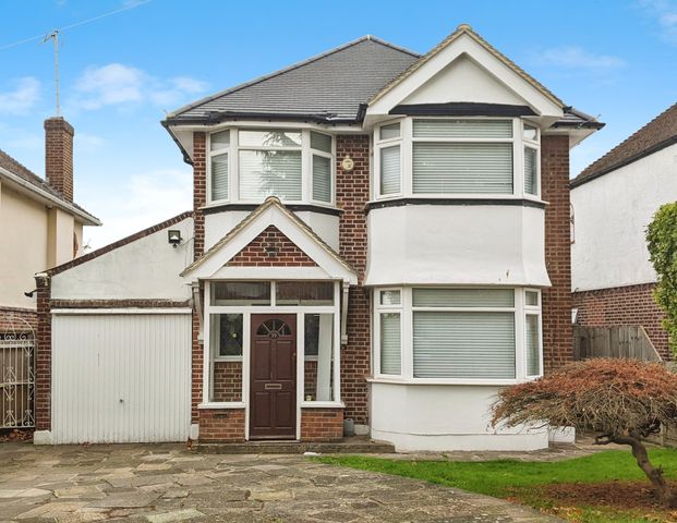 Carleton Avenue, Wallington - Photo 1