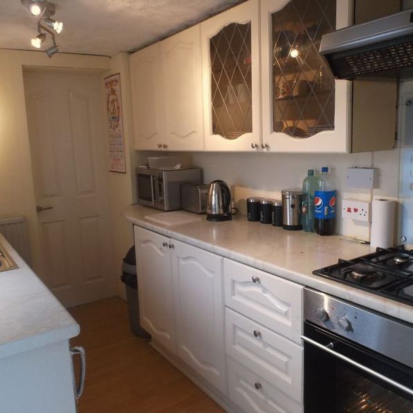 Florence Road, Chichester - Photo 1