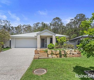 Exquisite Entertainers Home in Upper Coomera - Photo 4
