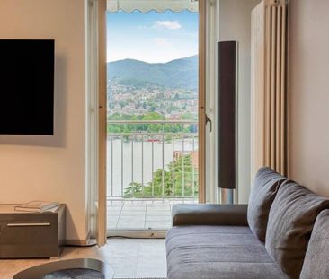 APPARTAMENTO 2.5 LOCALI CON MERAVIGLIOSA VISTA LAGO - Foto 3