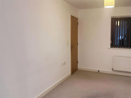 2 Bedroom Apartment for rent in Brooke Court, Auckley, Doncaster - Photo 5