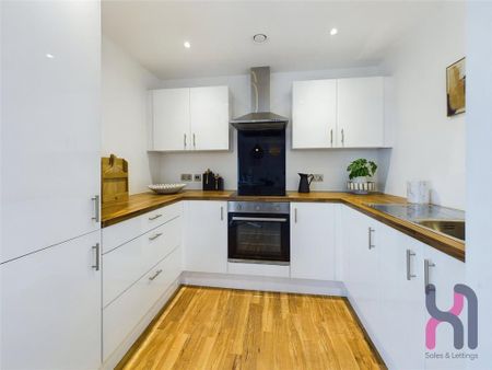 2 bedroom flat to rent - Photo 5