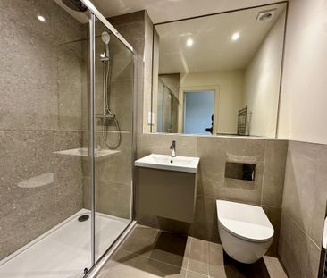 4 bedroom semi-detached house to rent - Photo 6