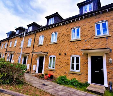 3 bedroom terraced house to rent - Photo 2