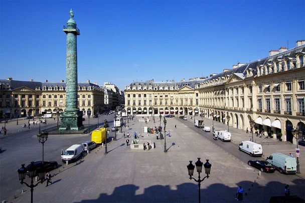 Location rue Saint Honoré 2B, Paris 1er - Photo 1