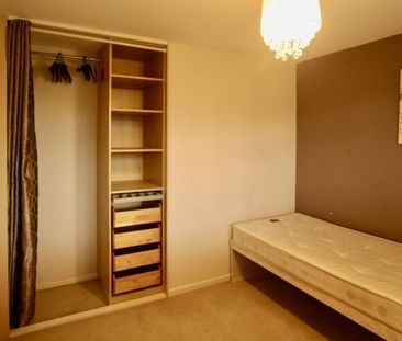 Lemur Drive, Cambridge £2,200 pcm ⓘ The monthly or weekly payment r... - Photo 2