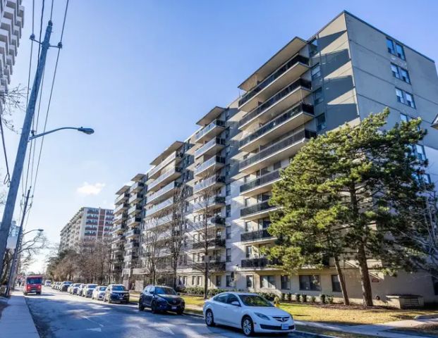 Cedarwood Suites | 120-130 Raglan Ave, Toronto - Photo 1