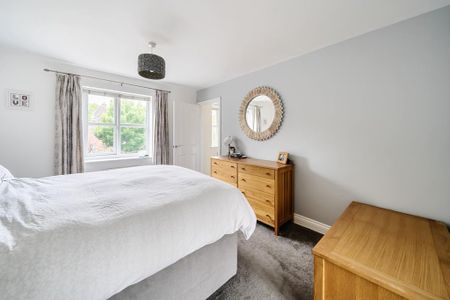 5 bedroom detached house to rent - Photo 3