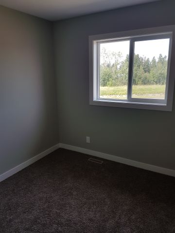 AMAZING Home in Sylvan Lake with Attached Garage! - Photo 4