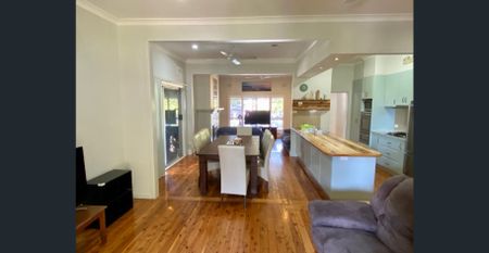 Executive furnished property in central Albury - Photo 2