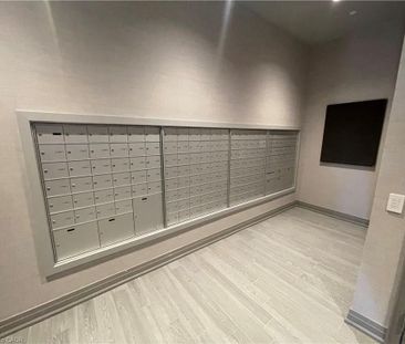 For Lease - 95 Dundas Street Unit# 202, Oakville, Ontario - Photo 4